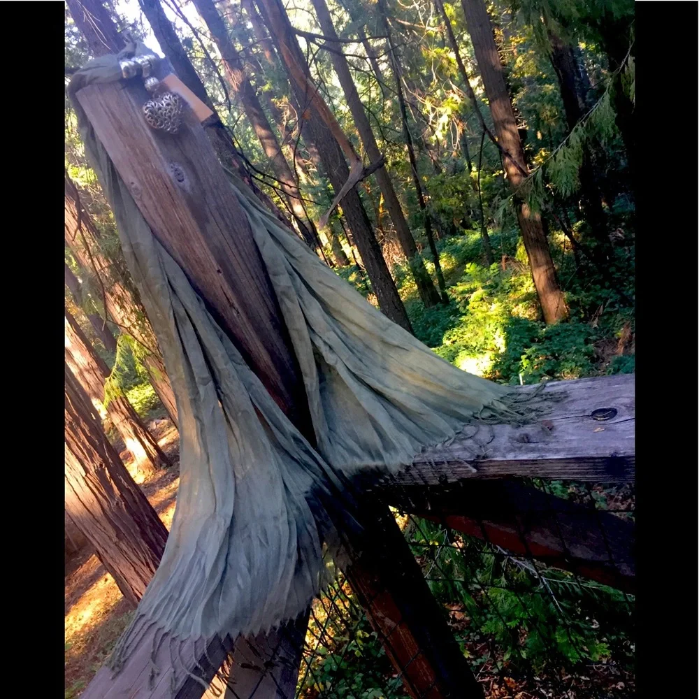 Paige Danielle’s bling moss green  thin fringed scarf - Picture 3 of 7